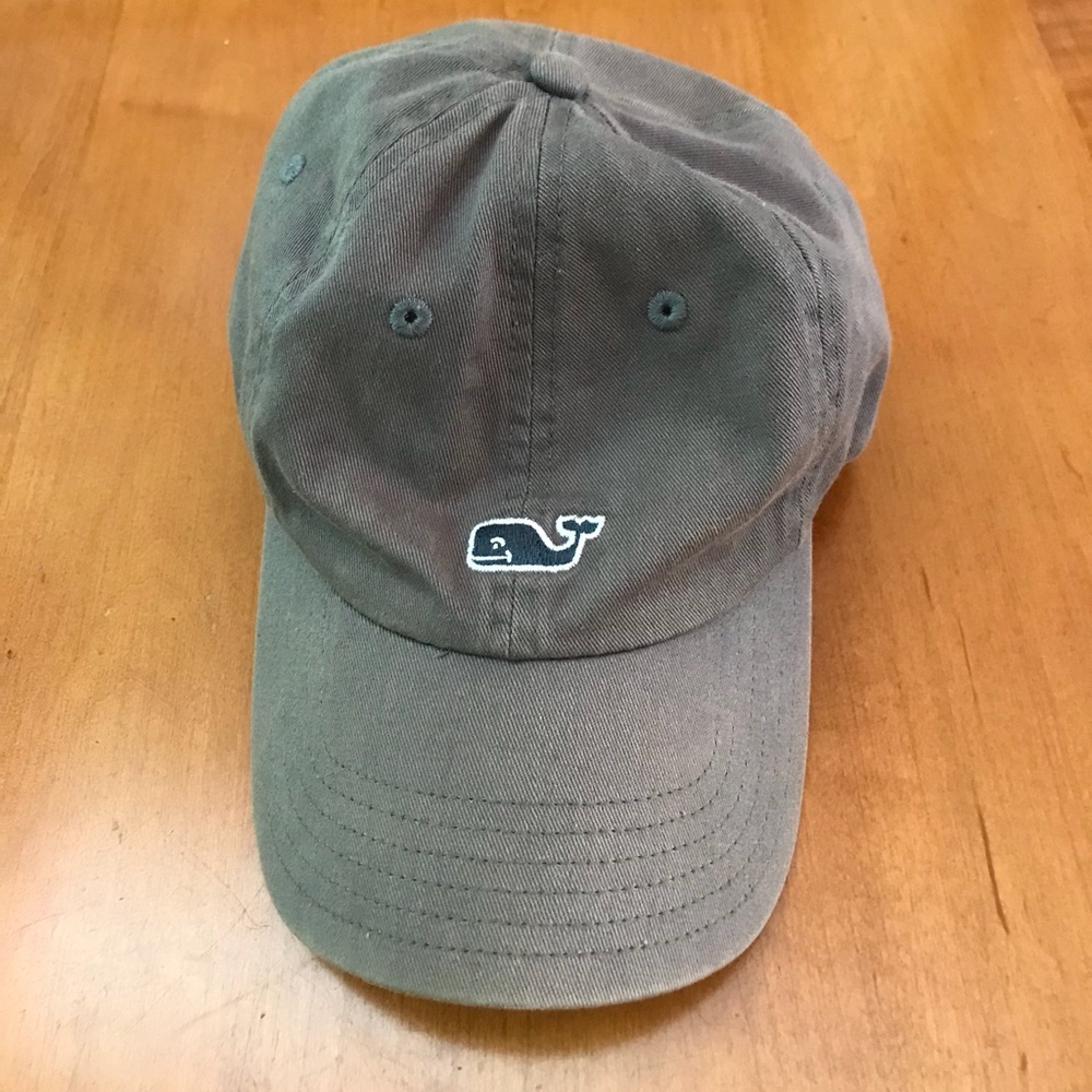 vineyard vine hat